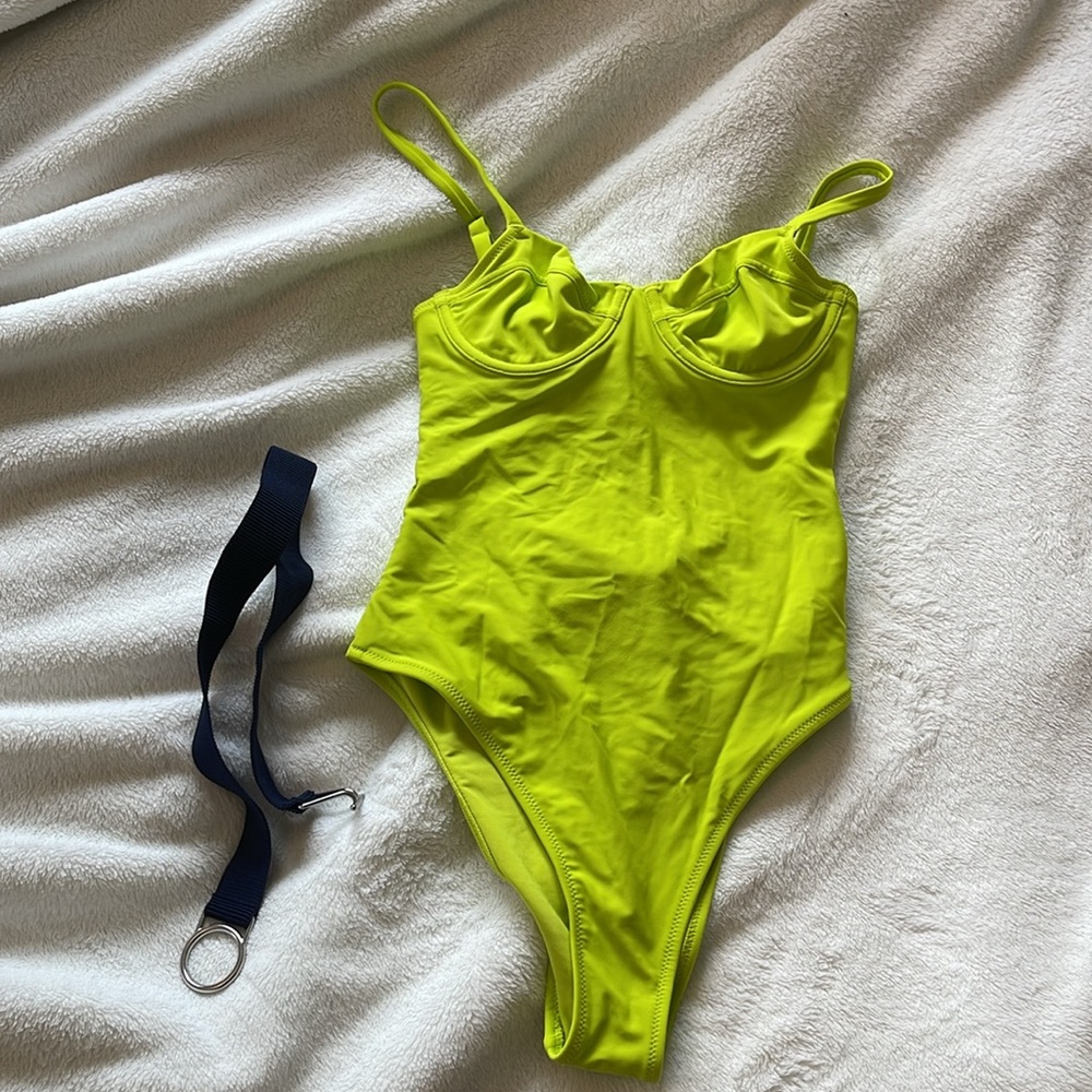 Aerie one price swimsuit with removable belt